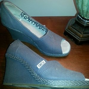 TOMS womens heels
