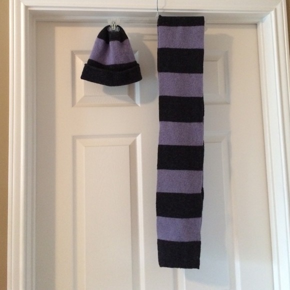 Sale! GAP lambswool scarf and hat