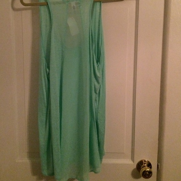Mint green tank with sheer back. 3x plus size - Picture 3 of 3