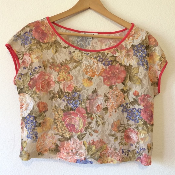 Forever 21 Floral Lace Top