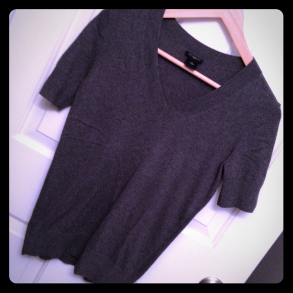 Ann Taylor V neck T dark grey sweater