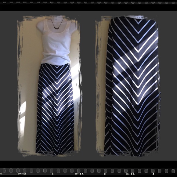 Classic maxi skirt