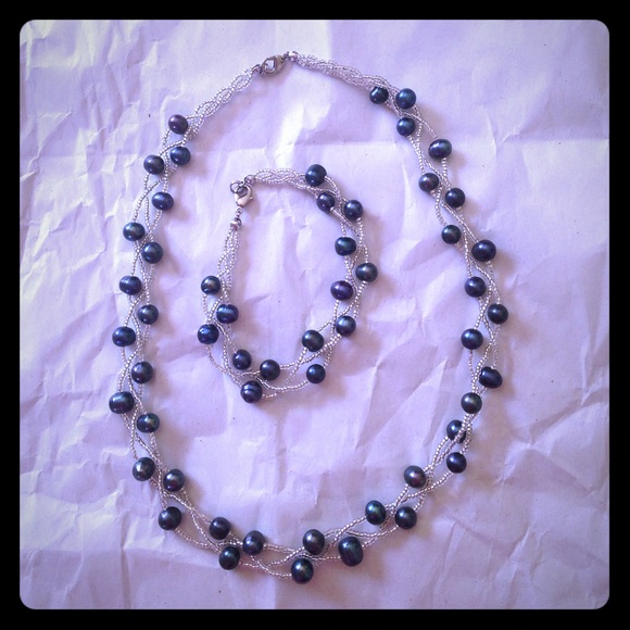 Blue necklace + bracelet!