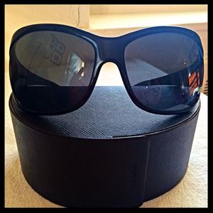 PRADA oversized black sunglasses