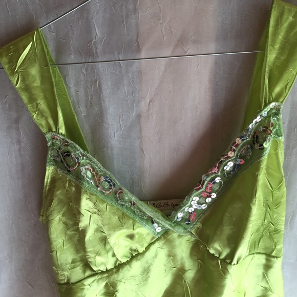 Green Tank - Picture 2 of 4