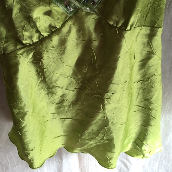 Green Tank - Picture 3 of 4