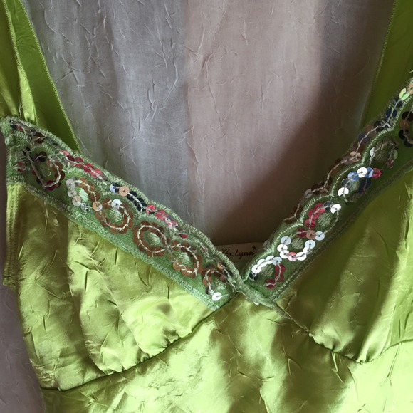 Green Tank - Picture 4 of 4