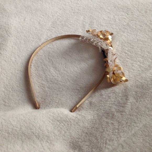 Headband never used