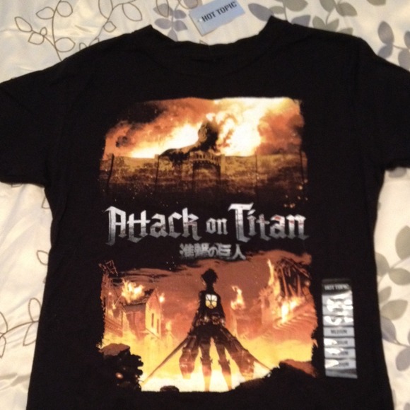 Attack on Titan fitted T-shirt