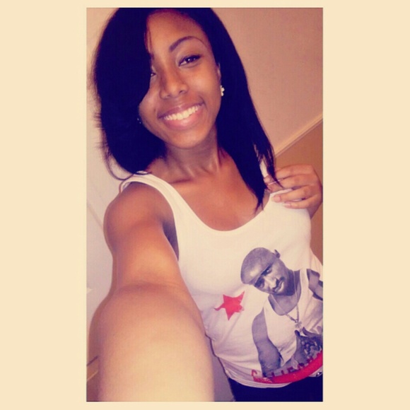 Tupac shirt