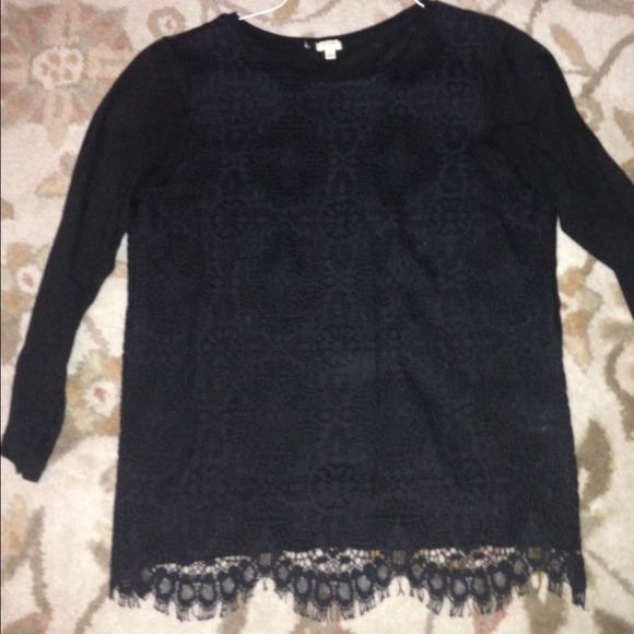 Reserved for tkiser1 large black lined lace shirt