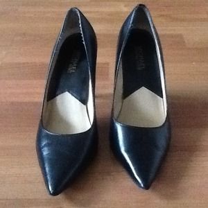 Michael Kors black pumps size 6.5