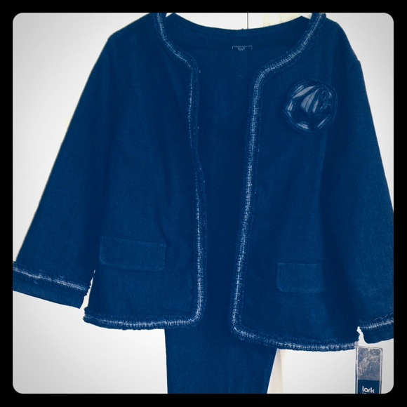 Reduced!🌷 Dark Blue Jean suit