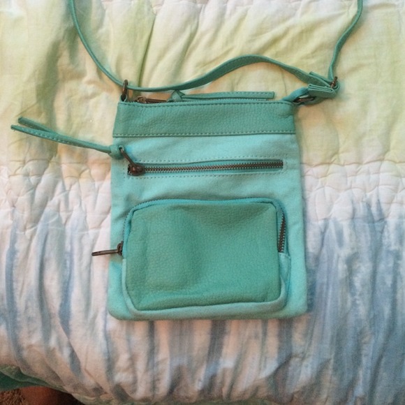 Purse - Picture 1 of 3