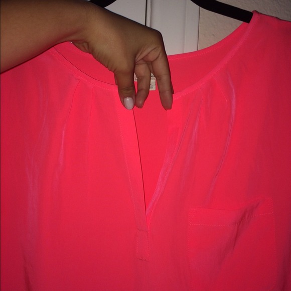 ✂️ REDUCED 1/17/16✂️neon pink silk blouse! - Picture 2 of 3