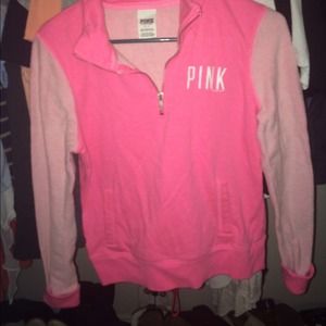 VS PINK HALF ZIP BOYFRIEND PULLOVER