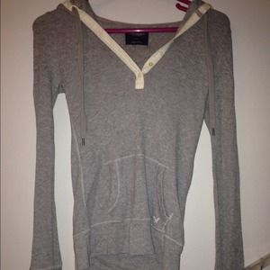 🙌SOLD ON VINTED🙌Gray shirt/sweatshirt with hood