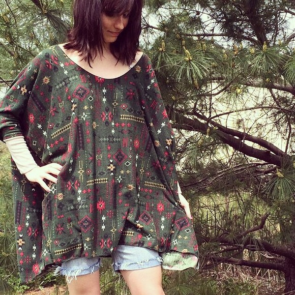 Hunter Green Aztec Wide cut Tunic with Cuffs