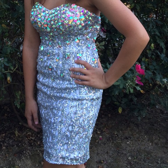 Homecoming dress - Picture 3 of 4