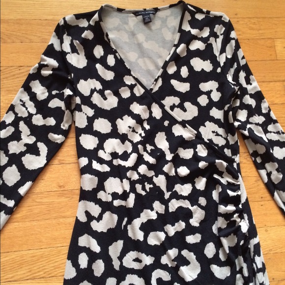 Faux wrap leopard dress - Picture 4 of 4