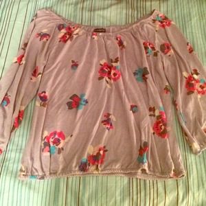 Flowing light gray patterned top