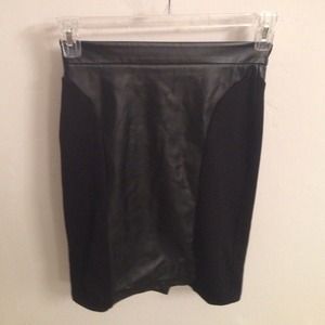 Forever 21 faux leather skirt