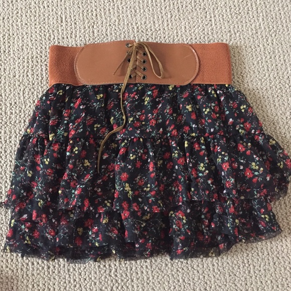 Black flower pattern skirt