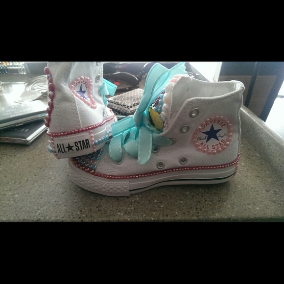 Customized Converse - Picture 2 of 4
