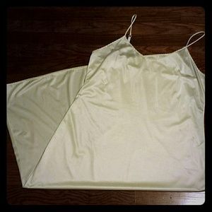 NWOT Womans Long Nightwear Dress