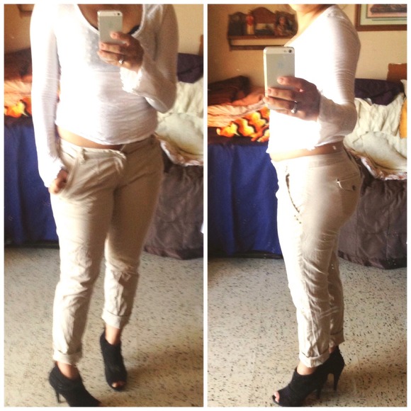 White long sleeve crop