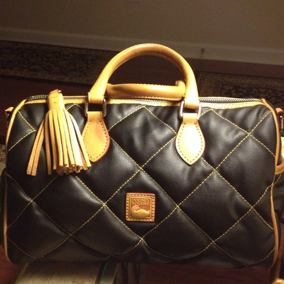 Dooney Bourke handbag-barely used