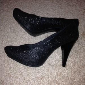 Gabriella Rocha Pumps, $20.