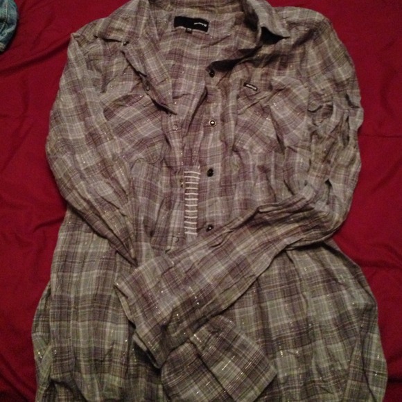Button down plaid shirt - Picture 1 of 2