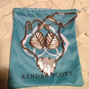 Ivory Pearl Kendra Scott earrings and necklace set