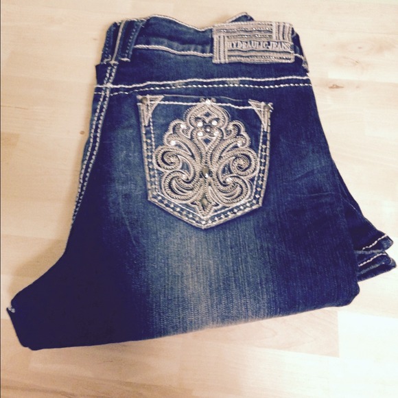 Never worn Hydraulic Jeans
