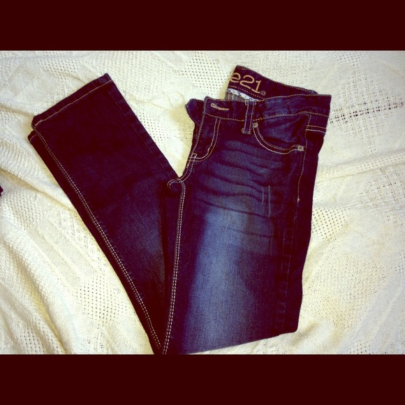 Ankle crop jeans size 1/2 great condition