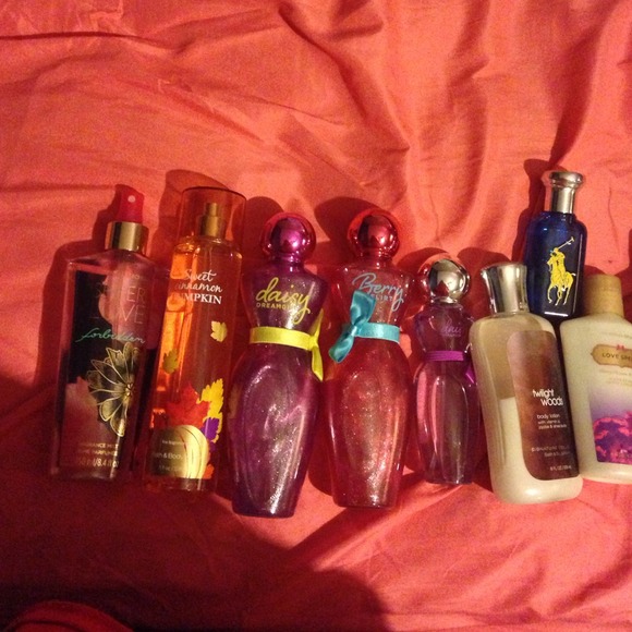 A ton of perfume and lotions
