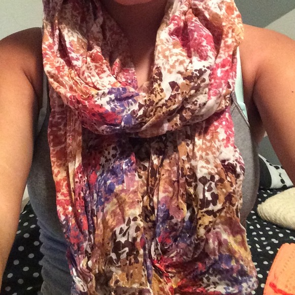 BUNDLE DEAL ; Scarf and necklace