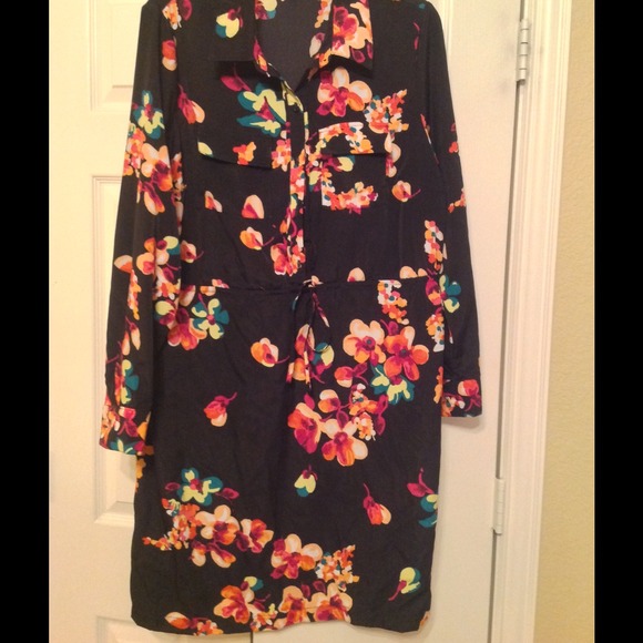 💕Bundle Sale💕 Flower Dress and Pink Shirt Dress