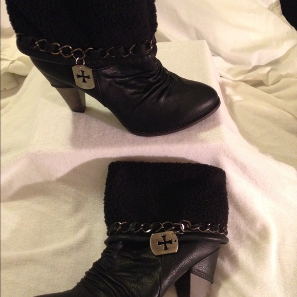 Brand new boots! - Picture 3 of 3