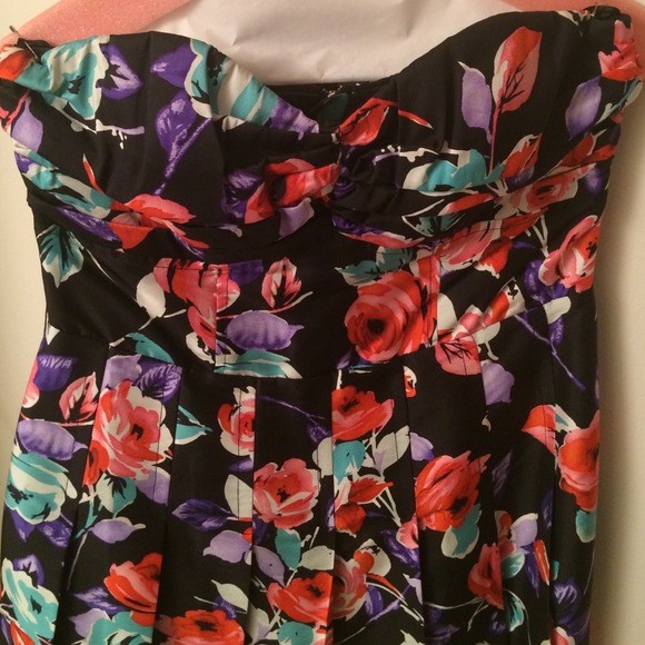 🌟 Express dress - party ready!