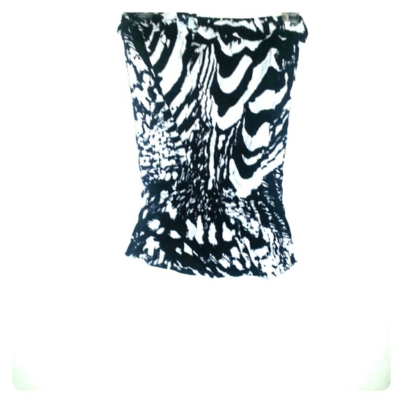 Black and white top
