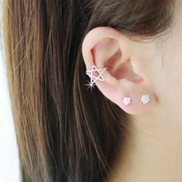 Jewelry - Star Ear Cuff No Pierce Clip on
