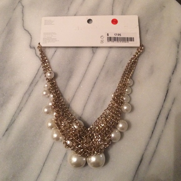 Scatter Pearl Necklace - so pretty! - Picture 3 of 3