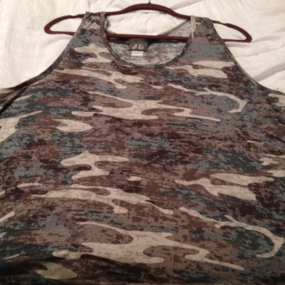 Camo tank top