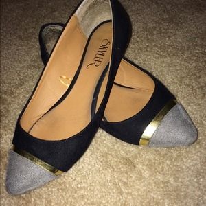 SEND ME AN OFFER ON THESE Cute shoes