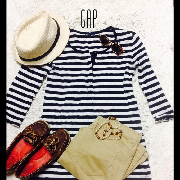GAP Tops - Gap Nautical Navy Striped Henley Top