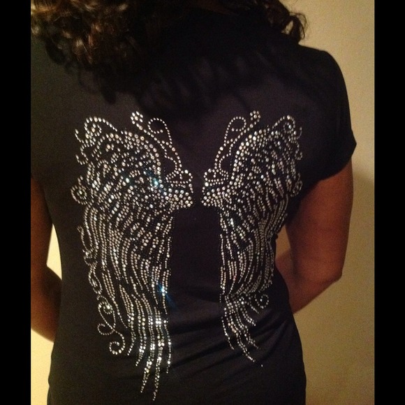 💝ⓄⓃ ⓉⒽⒺ ⓌⒾⓃⒼⓈ ⓄⒻ ⓁⓄⓋⒺ💝 Tops - Because angels can fly y'all