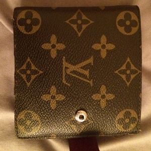 Luir Vuitton wallet