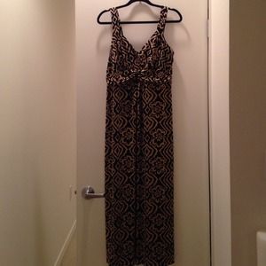 Maxi Dress-Sexy Black & Gold print!